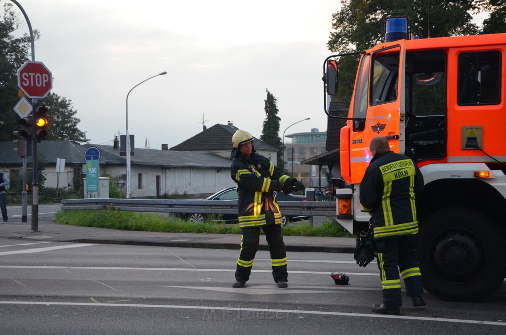 Schwerer VU Koeln Porz Gremberghoven Steinstr Frankfurterstr P098.JPG - Miklos Laubert